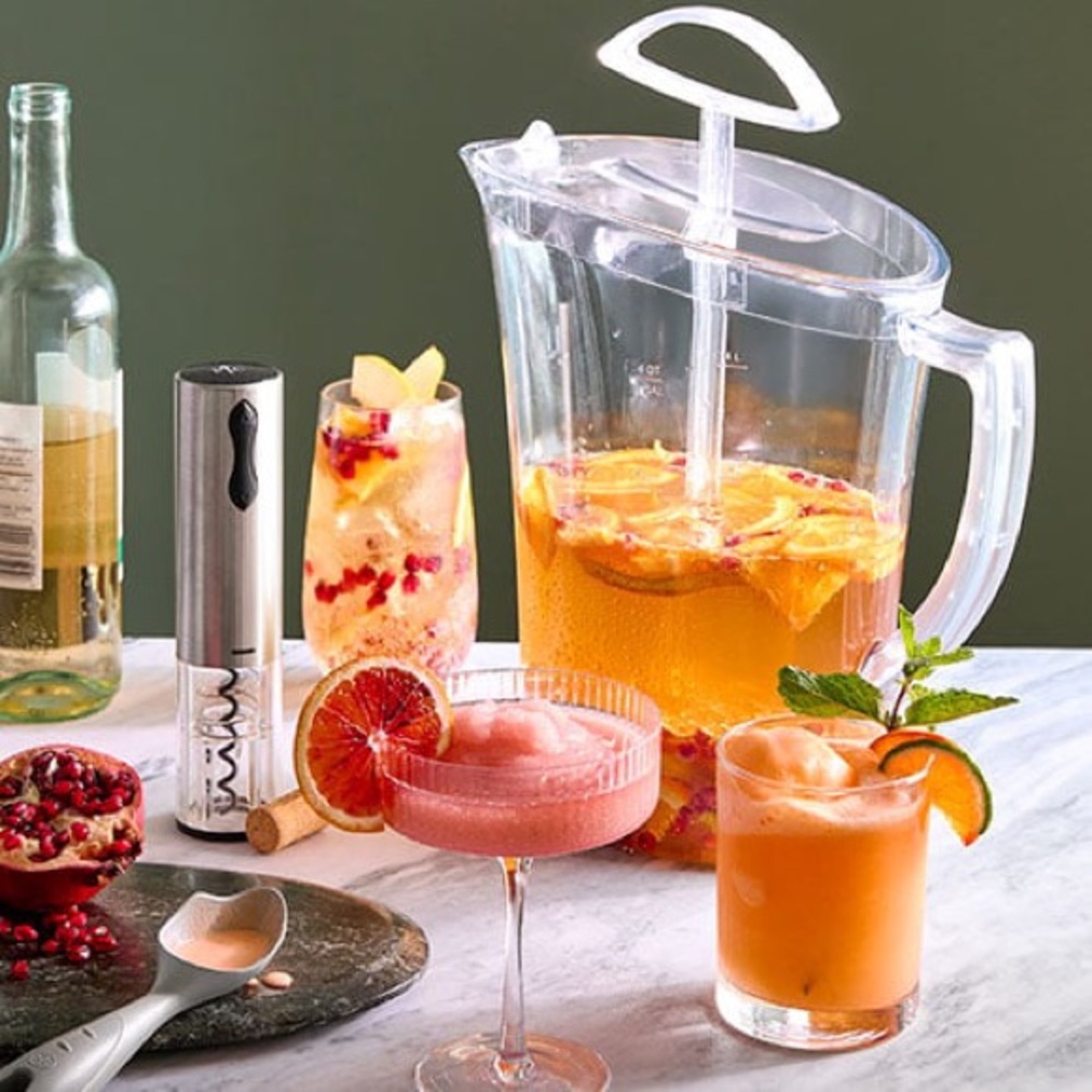 Pampered Chef Family-Size Quick-Stir® Pitcher – 2 Litre